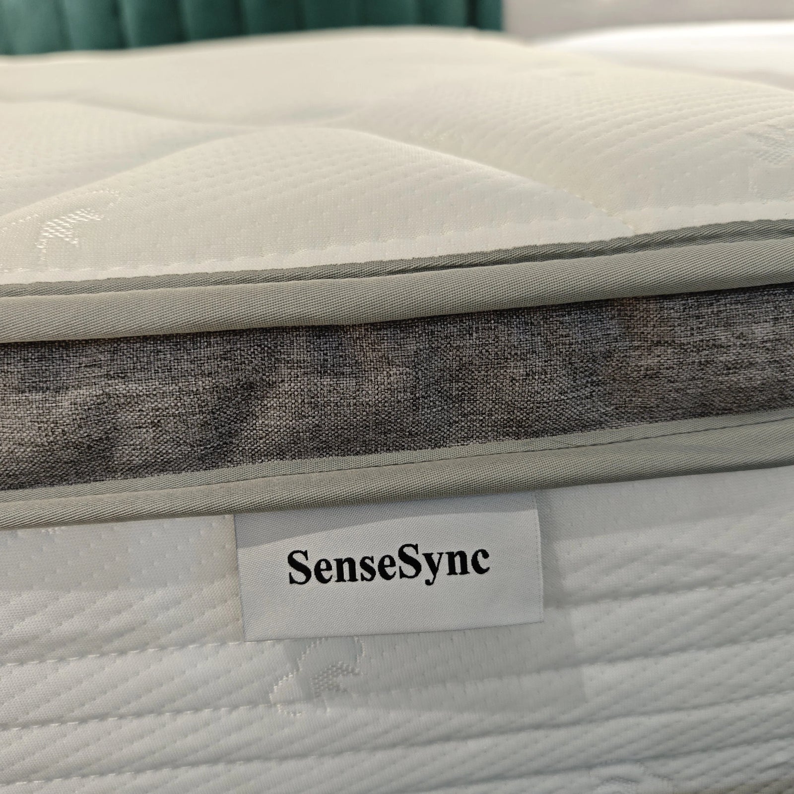 A SenseSync Memory Foam Mattress | Sweetnight