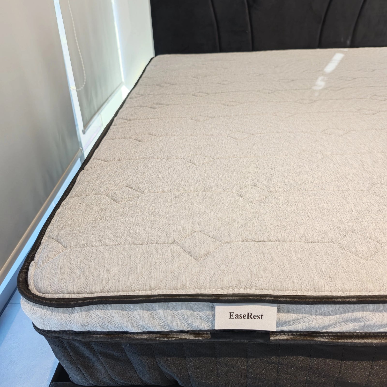 A EaseRest Memory Foam Mattress | Sweetnight