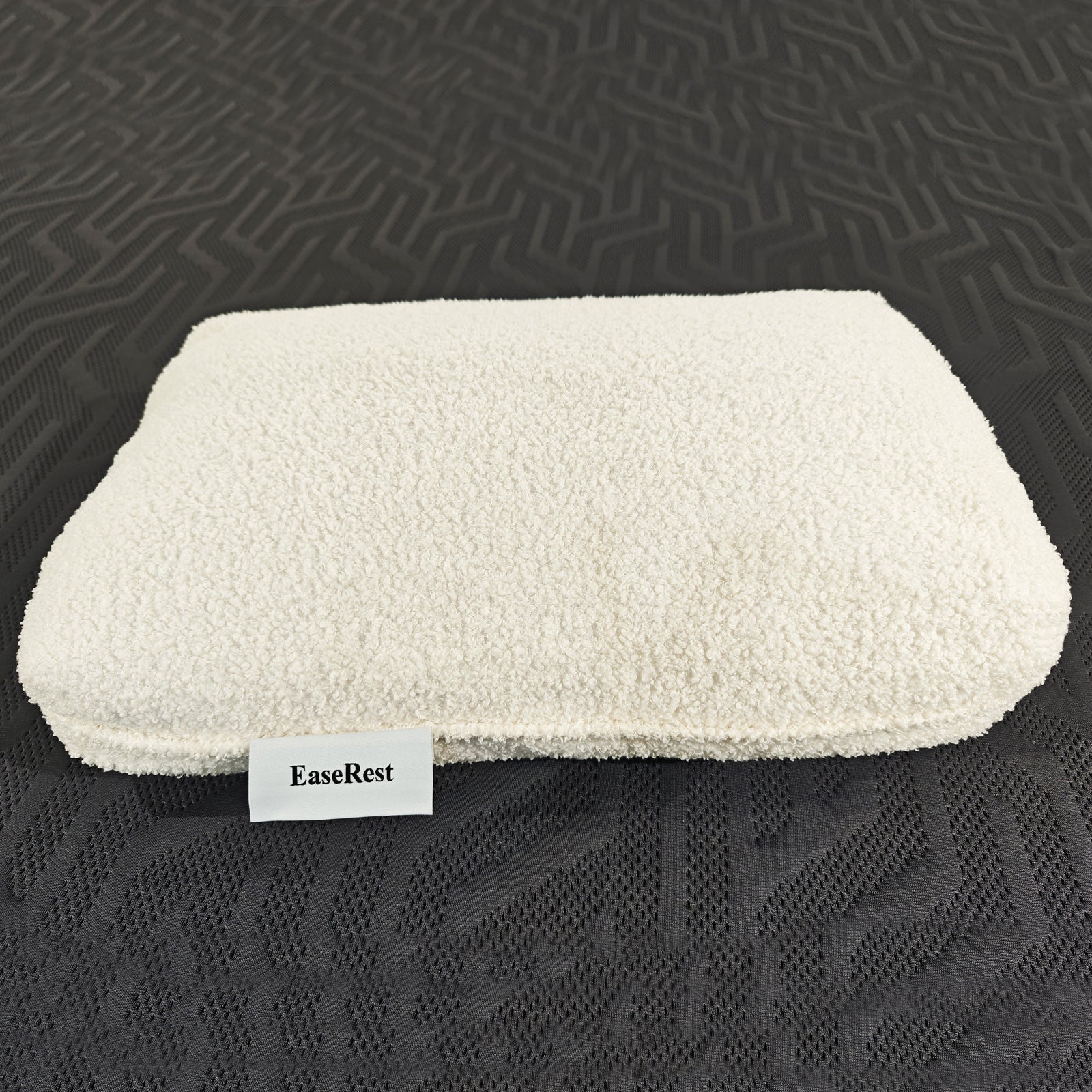 A EaseRest Soft and Cozy Pillow | Sweetnight
