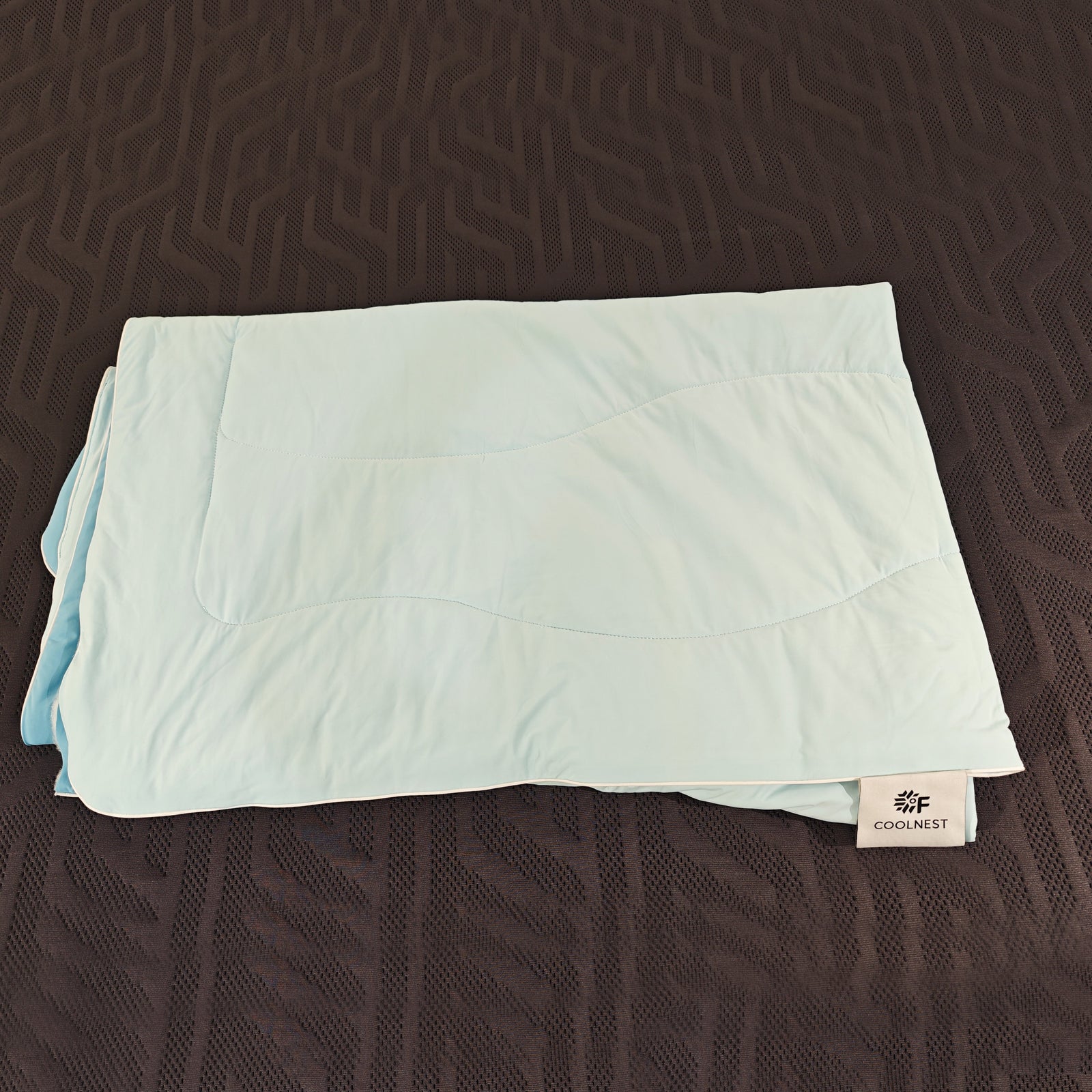 A COOLNEST Cooling Comfort Quilts | Sweetnight