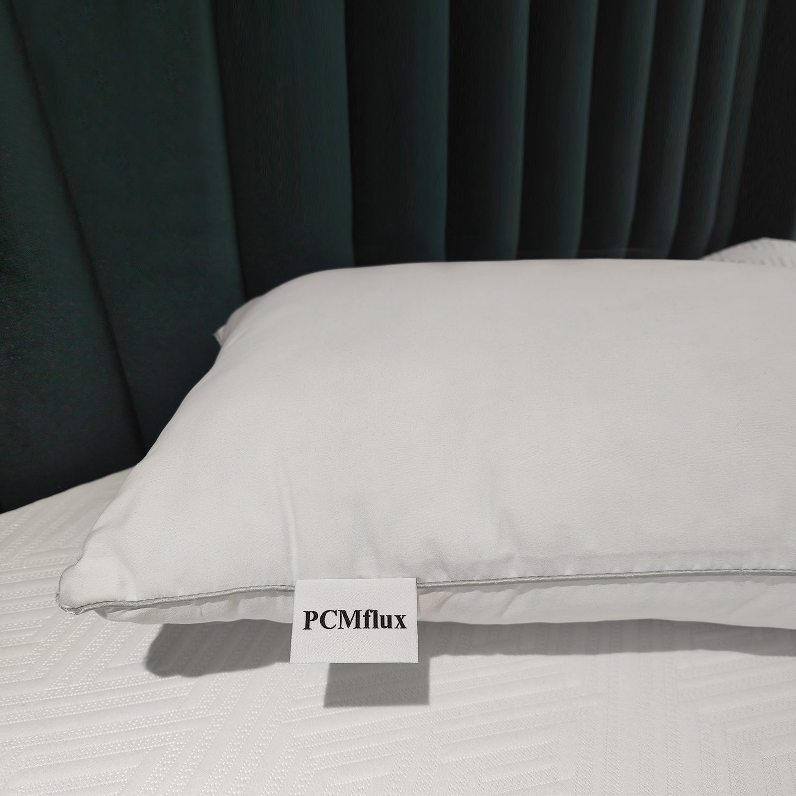 A PCMflux Soft and cozy pillow | Sweetnight