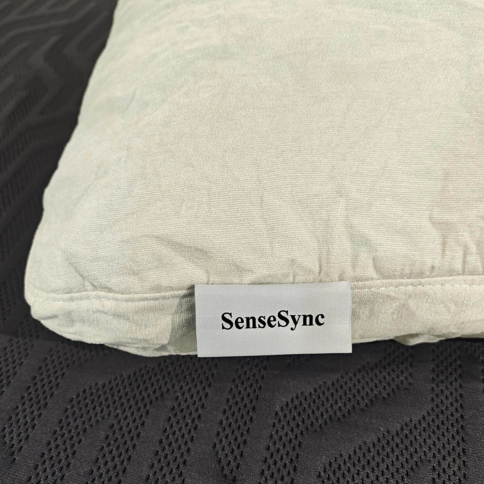 A SenseSync Soft and Cozy Pillow | Sweetnight